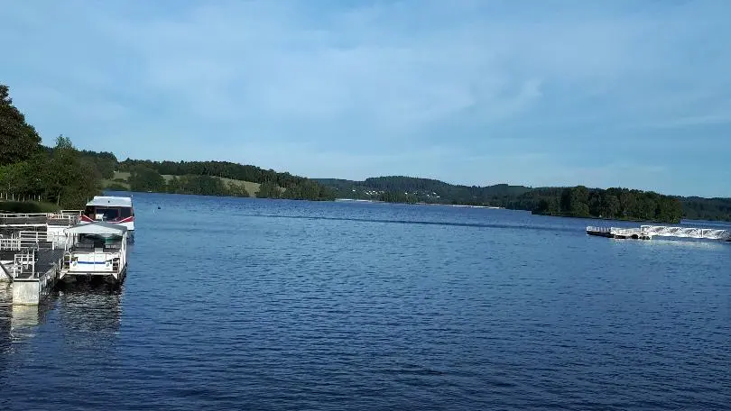 Lac de Vassivière pour les passionnés de la pêche_37