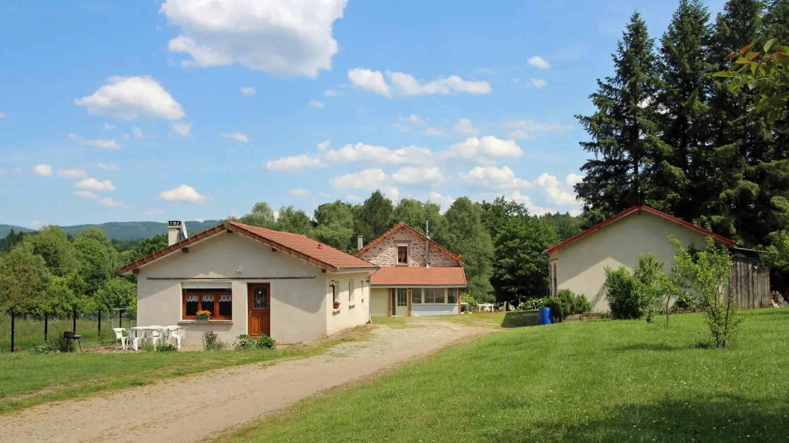 Gite au Bon accueil à Beaulieu Gare Peyrat Le Chateau en Haute-Vienne_1