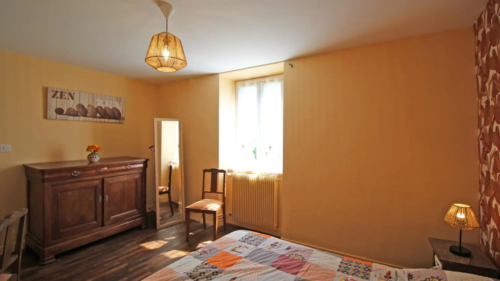 Gîte des Dâmes à Saint Léonard de Noblat en Haute-Vienne (Nouvelle Aquitaine) - chambre étage_28