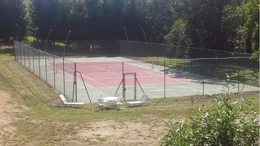 Les Bois de Saint Auvent, terrain de tennis_40