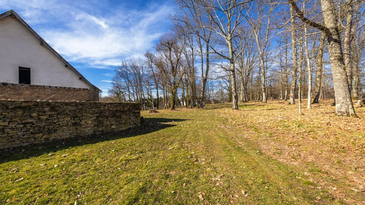 Gîte du Pacha à Coussac Bonneval en Haute-Vienne - Nouvelle Aquitaine - parc _32