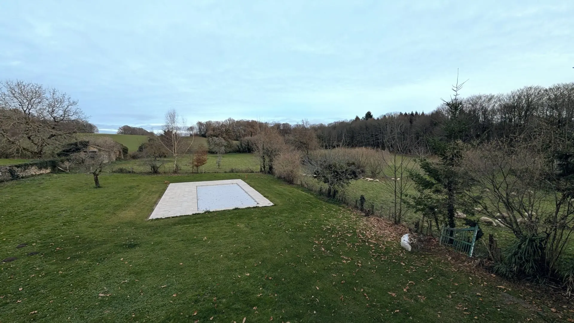 Le manoir de la Borie sur la commune de La Porcherie en Haute-Vienne - vue chambre 4_23