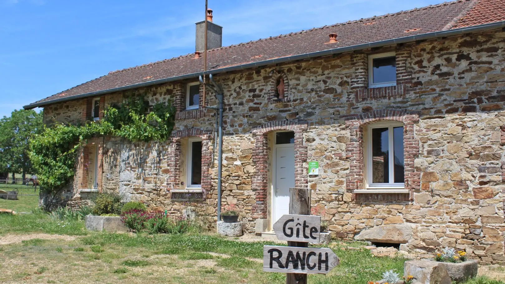 Gîte 'La réserve' à Saint Yrieix la Perche en Haute-Vienne (Nouvelle Aquitaine)_40