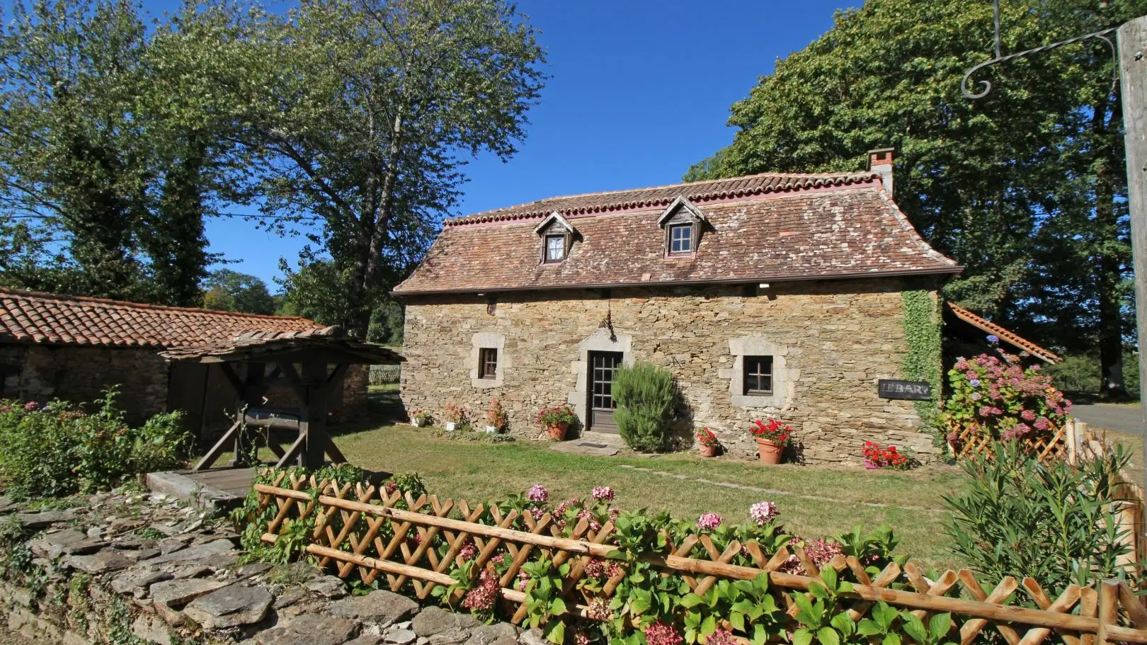 Le gite du PèrMangle Domaine de Brie à Champagnac La Riviere en Haute Vienne_1