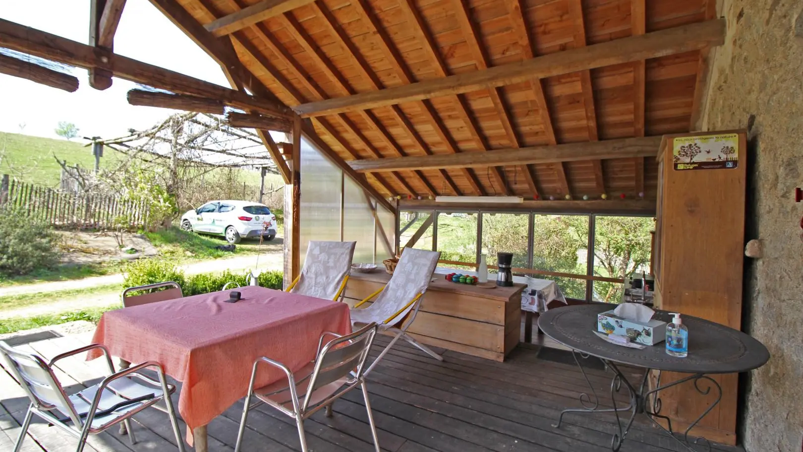 Chambre d'hôtes du Clos de l'Arthonnet à Flavignac en Haute-Vienne (Nouvelle Aquitaine) - Terrasse couverte_19