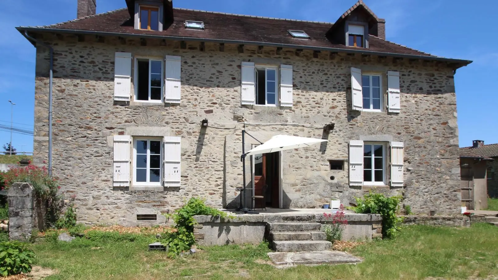 Chambres d'hôtes La maison de La Faye à Chalus en Haute-Vienne_1