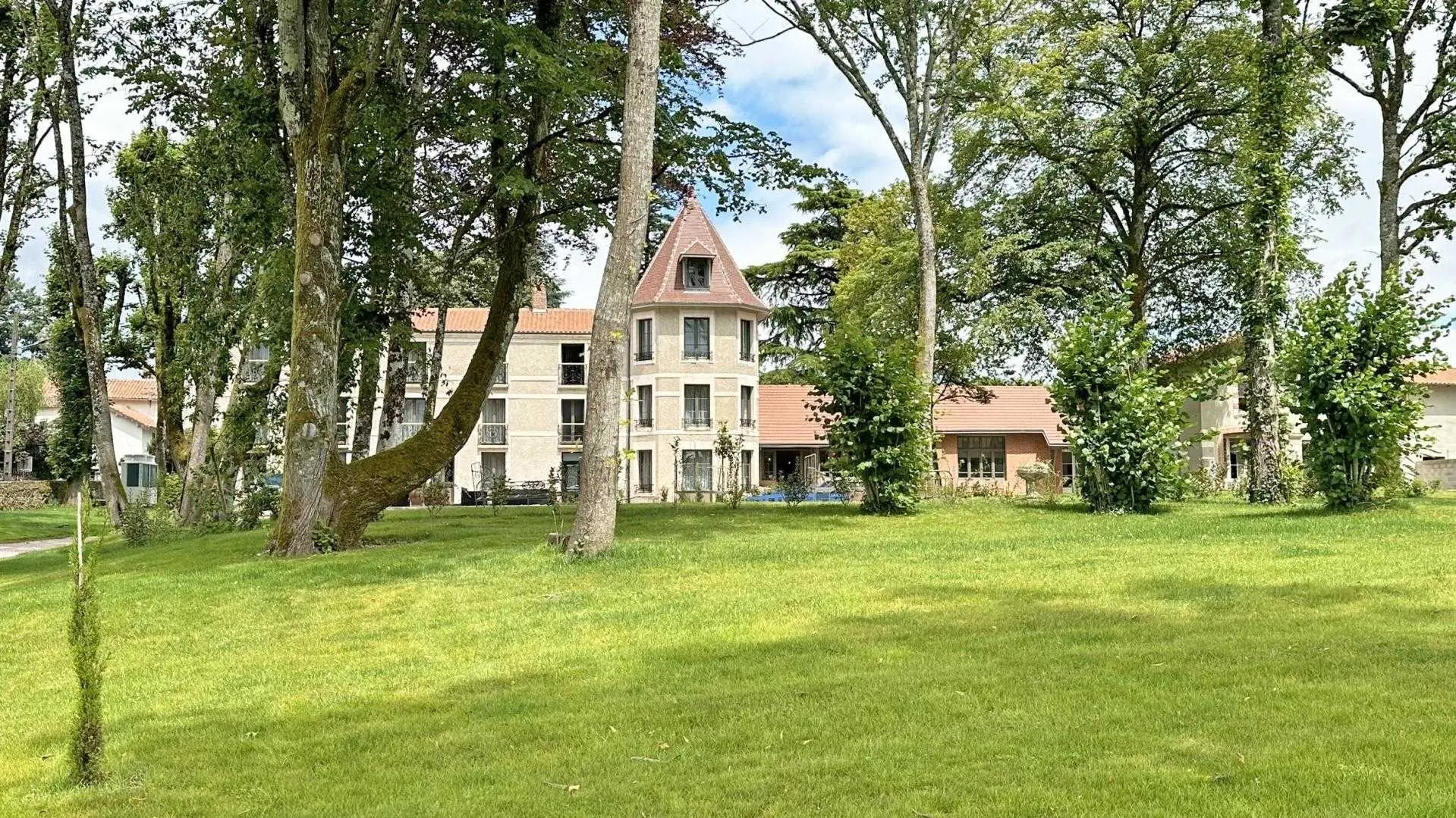 Gîte du Manoir des Perrières à Rochechouart en Haute-Vienne (Nouvelle Aquitaine)_31