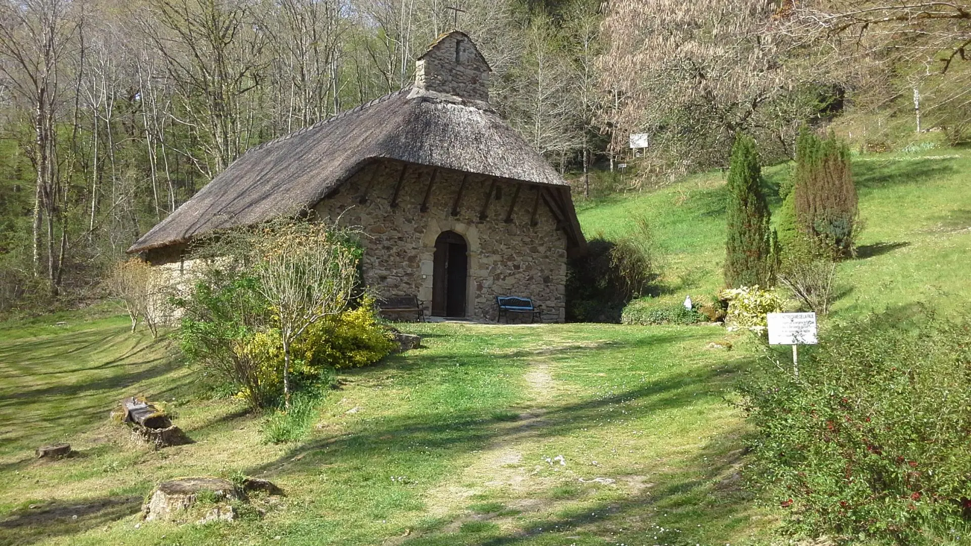 Chapelle du petit Lourdes_32