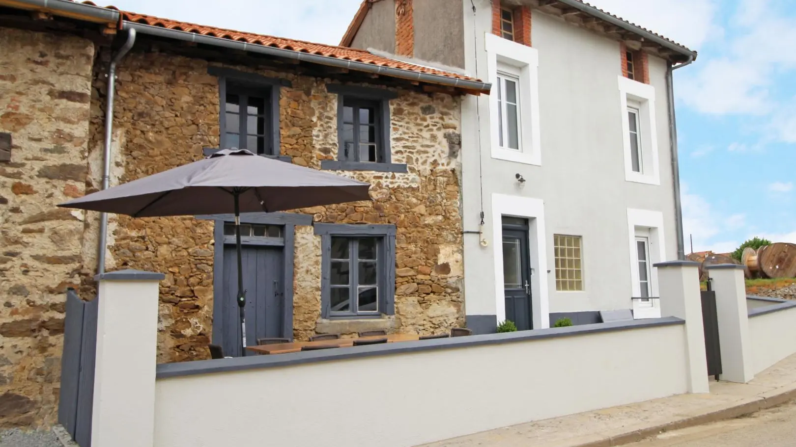 Gîte 'La poire en deux' à Saint Junien en Haute-Vienne (Nouvelle Aquitaine)_1