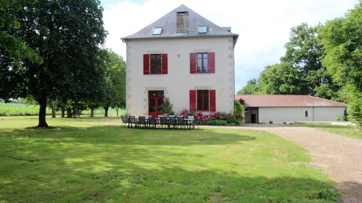 Gîte Le Boucheron à Beynac en Haute-Vienne (Limousin), la maison et le jardin._46