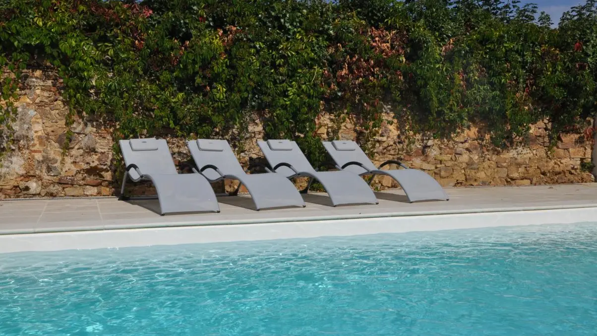 Gîte Le Boucheron à Beynac en Haute-Vienne (Limousin), la piscine._4