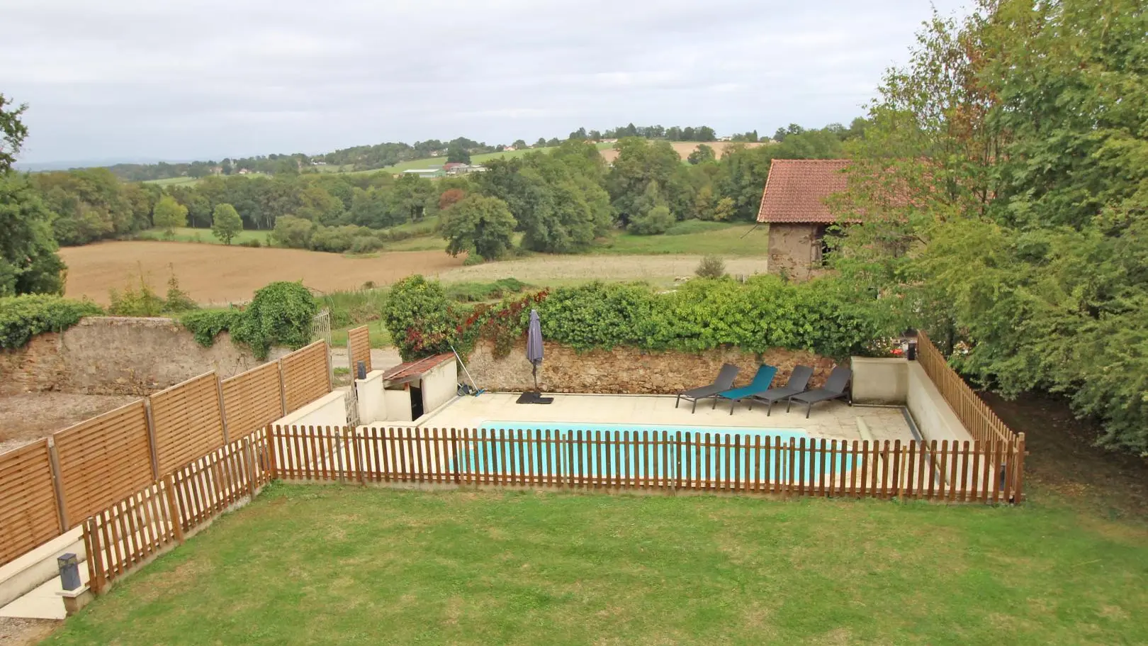 Gîte Le Boucheron à Beynac en Haute-Vienne (Limousin), la piscine_3