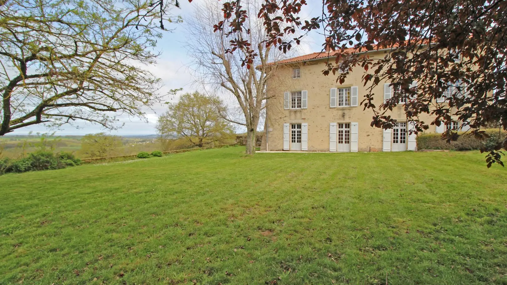 Gite des Hauts de Bosmie, commune de Bosmie L'Aiguille en Limousin_1