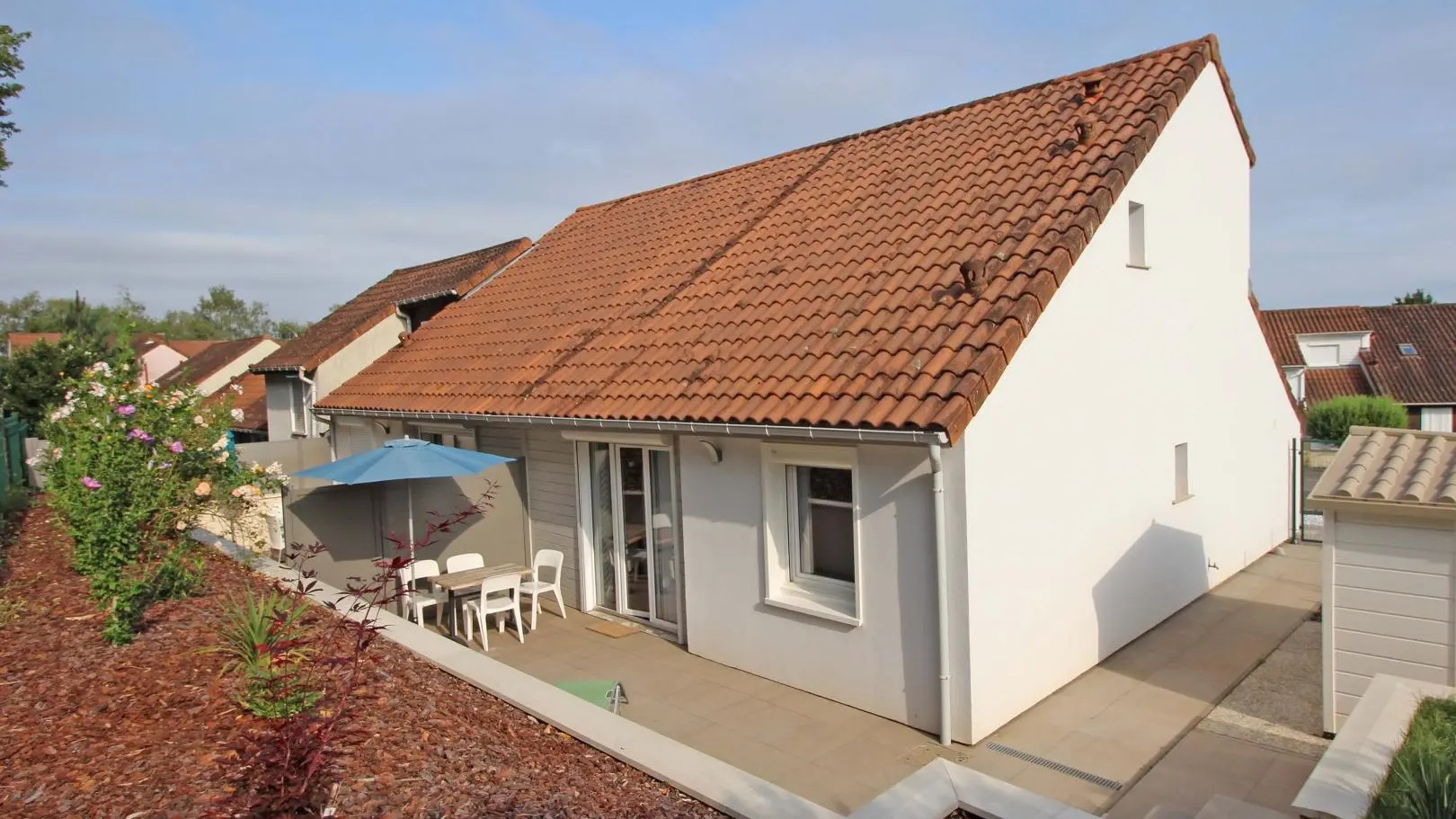 Gîte l'escapade - quartier du Roussillon à Limoges (Haute-Vienne) - terrasse arriere_19