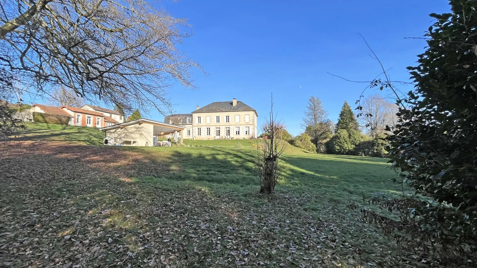 Domaine de Juriol au Palais sur Vienne en Haute-Vienne (Nouvelle Aquitaine)- La Demeure_54