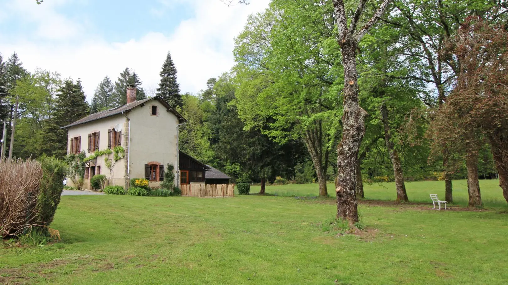 Le gîte de Pierre Brune au Domaine de Bort à Saint Priest Taurion en Haute-Vienne (Nouvelle Aquitaine)_25