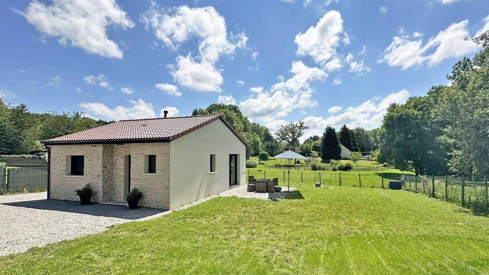 La Maison Neuve à Veyrac en Haute-Vienne (Nouvelle Aquitaine)_1