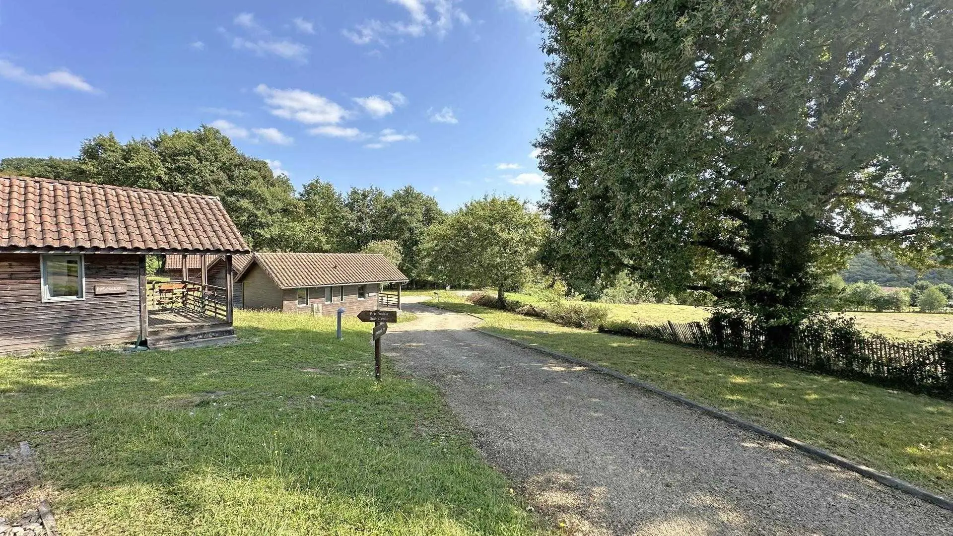 Hameau de gîtes du Vieux Poirier à Verneuil sur Vienne en Haute-Vienne (Nouvelle Aquitaine)_18