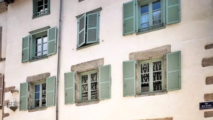 Maison d'hôtes Les Allois à Limoges en Haute-Vienne (Nouvelle Aquitaine) vue de la ruelle _38