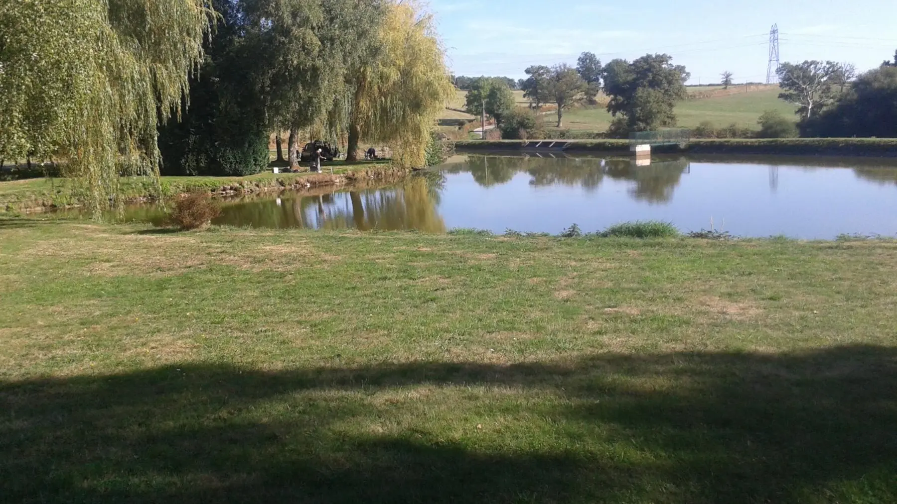 Etang de pêche près de l'aire de jeux communale à 1km_22