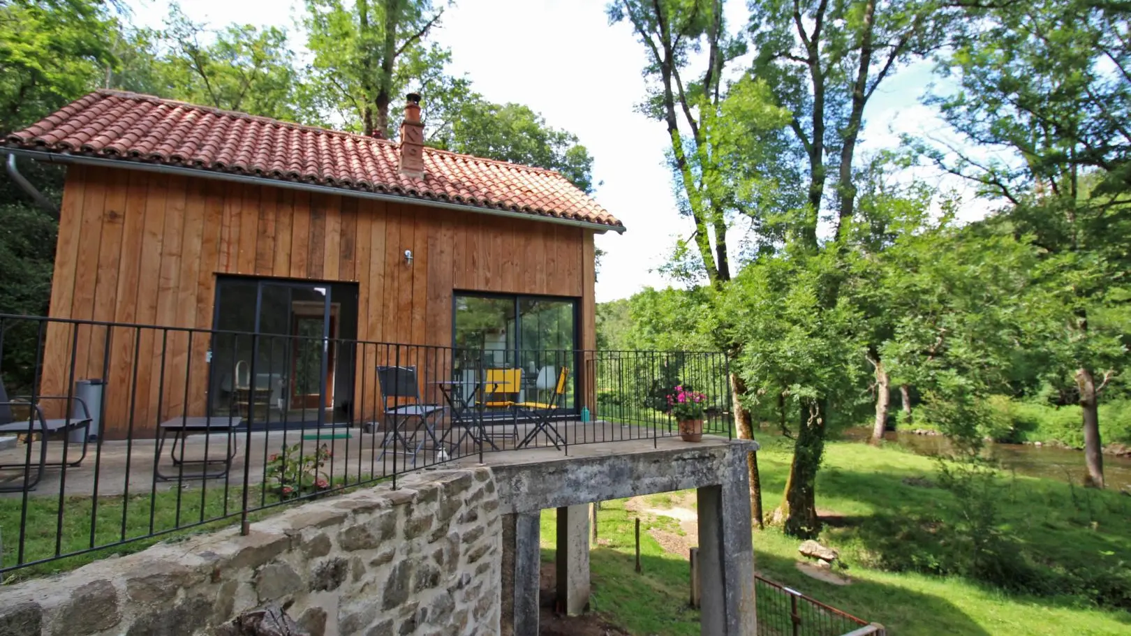 L'abri du martin pêcheur à Blanzac en Haute-Vienne (Nouvelle-Aquitaine)_20