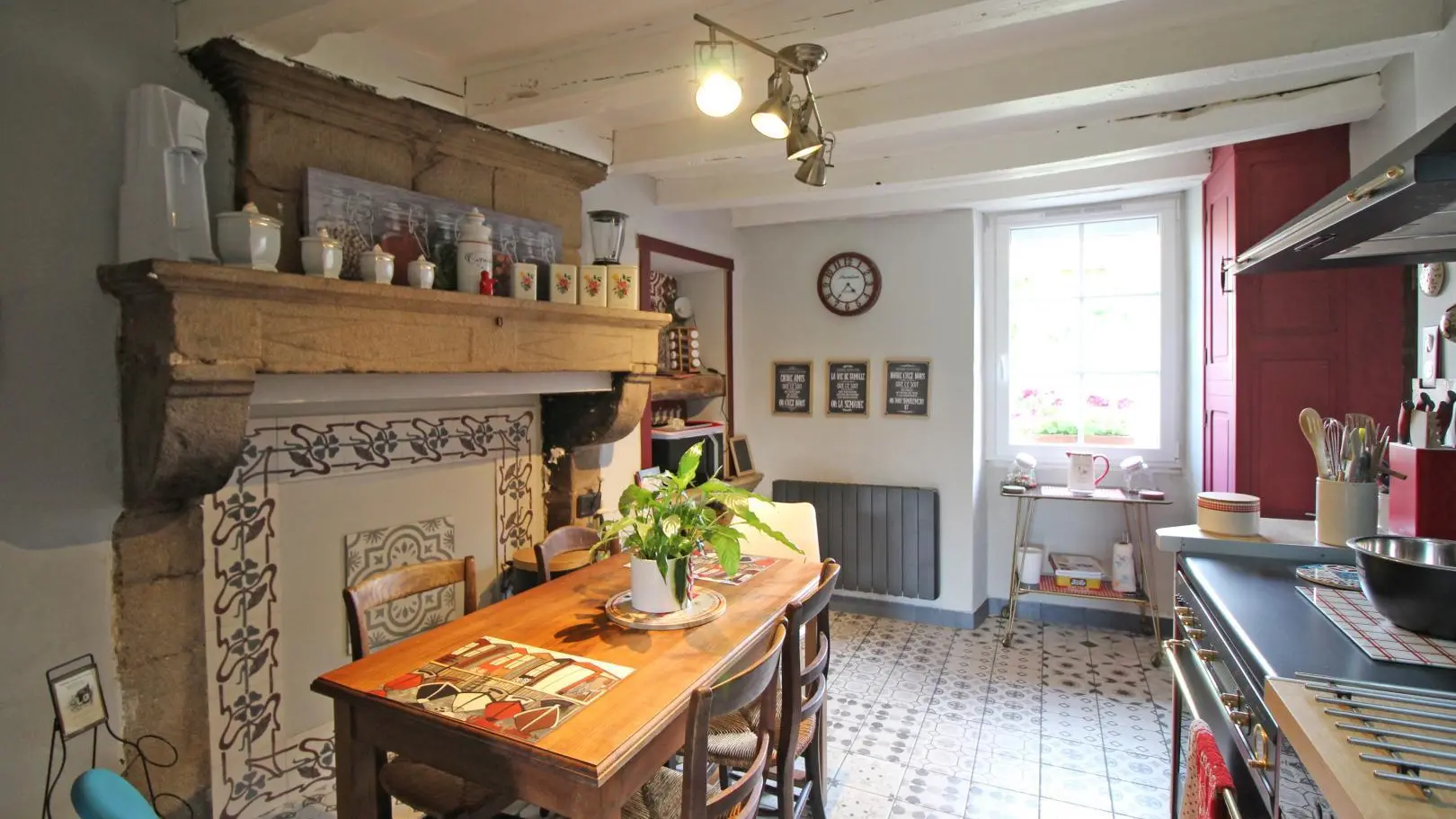 Gîte Evasimone à Chateauponsac en Haute-Vienne (Nouvelle Aquitaine)- cuisine_6