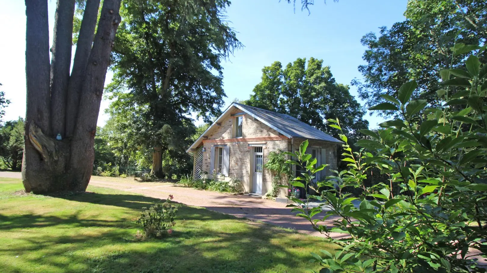 La petite charmille à Châteauponsac en Haute-Vienne (Nouvelle Aquitaine)_14