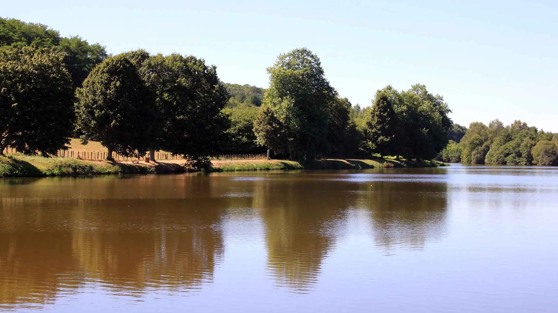 Plan d'eau de Ladignac le long_10