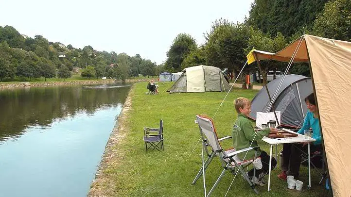 Aire d'accueil camping-car Les Grèves_1