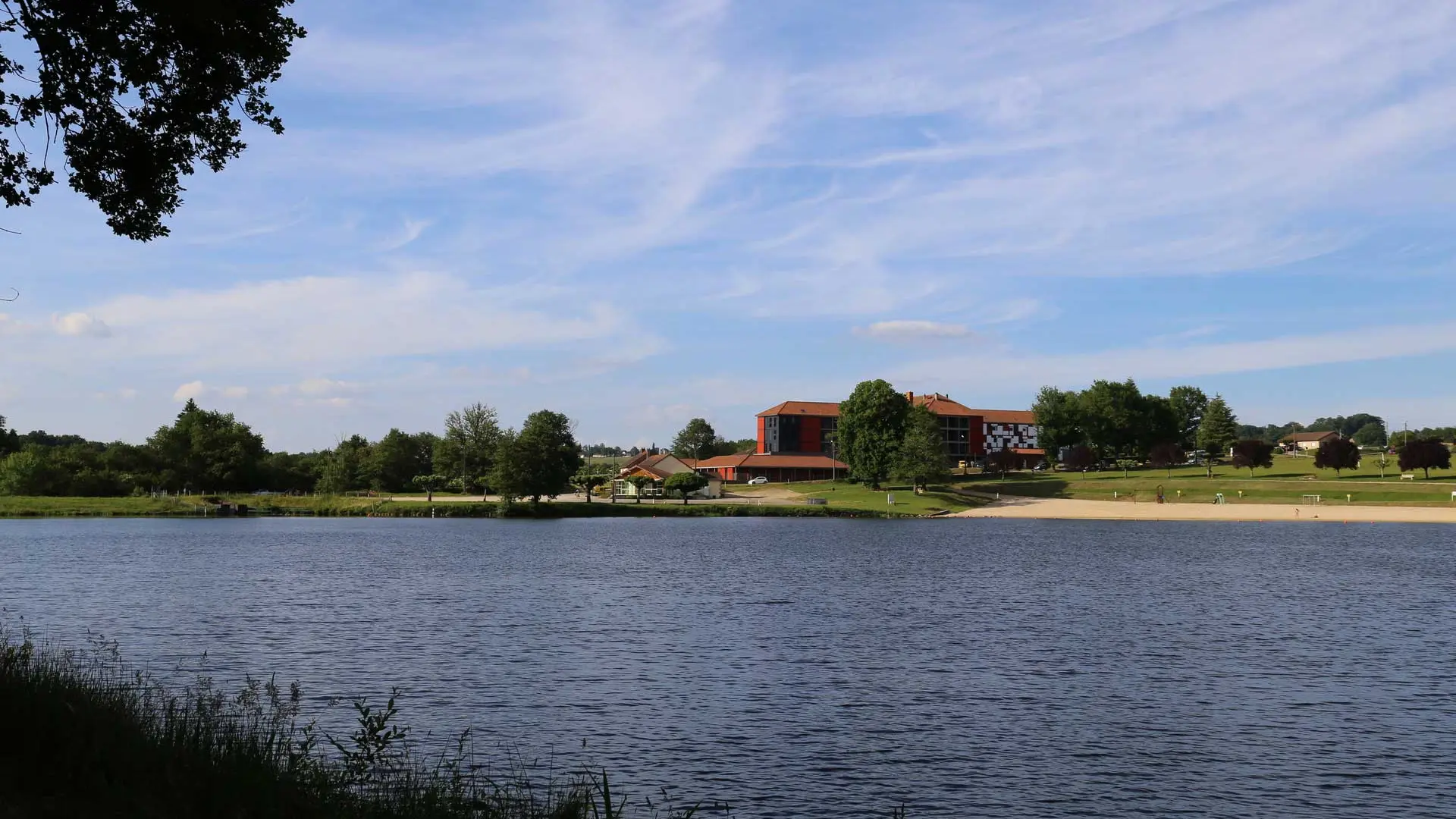 vue-du-lac-depuis-sentier-rive-ouest_7