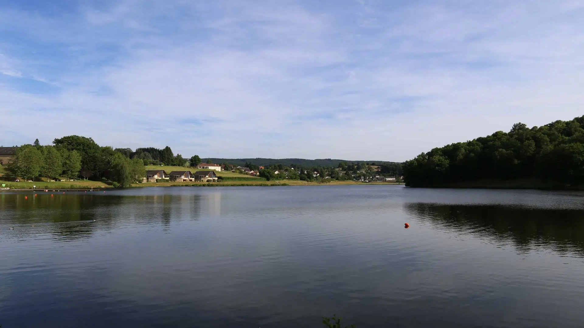 lac-de-chateau-neuf-depuis-rive-nord-depart-rando_1