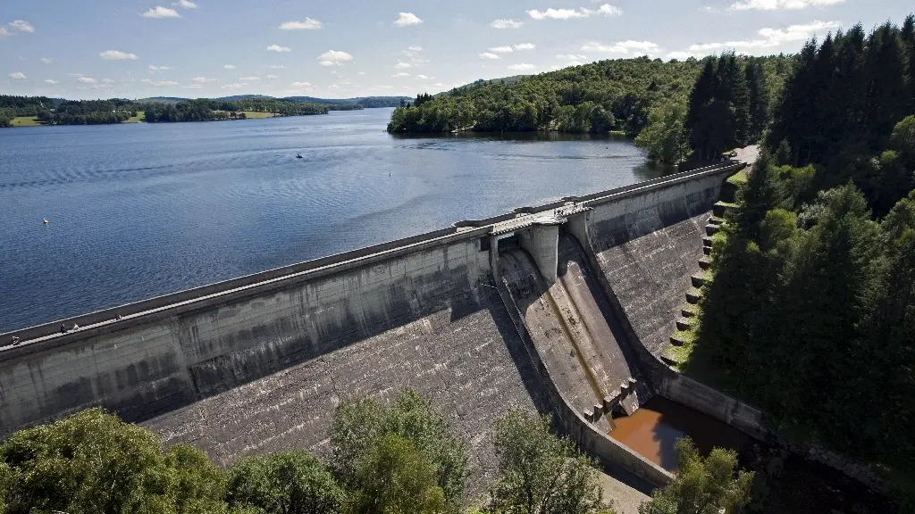 Vue aérienne du barrage et de la retenue, aval_1