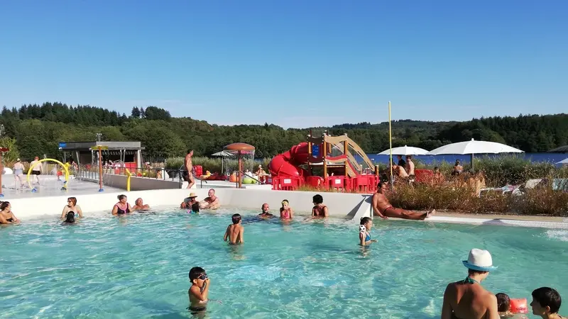 Piscine aqualudique du Lac de Saint-Pardoux - Bassin_6