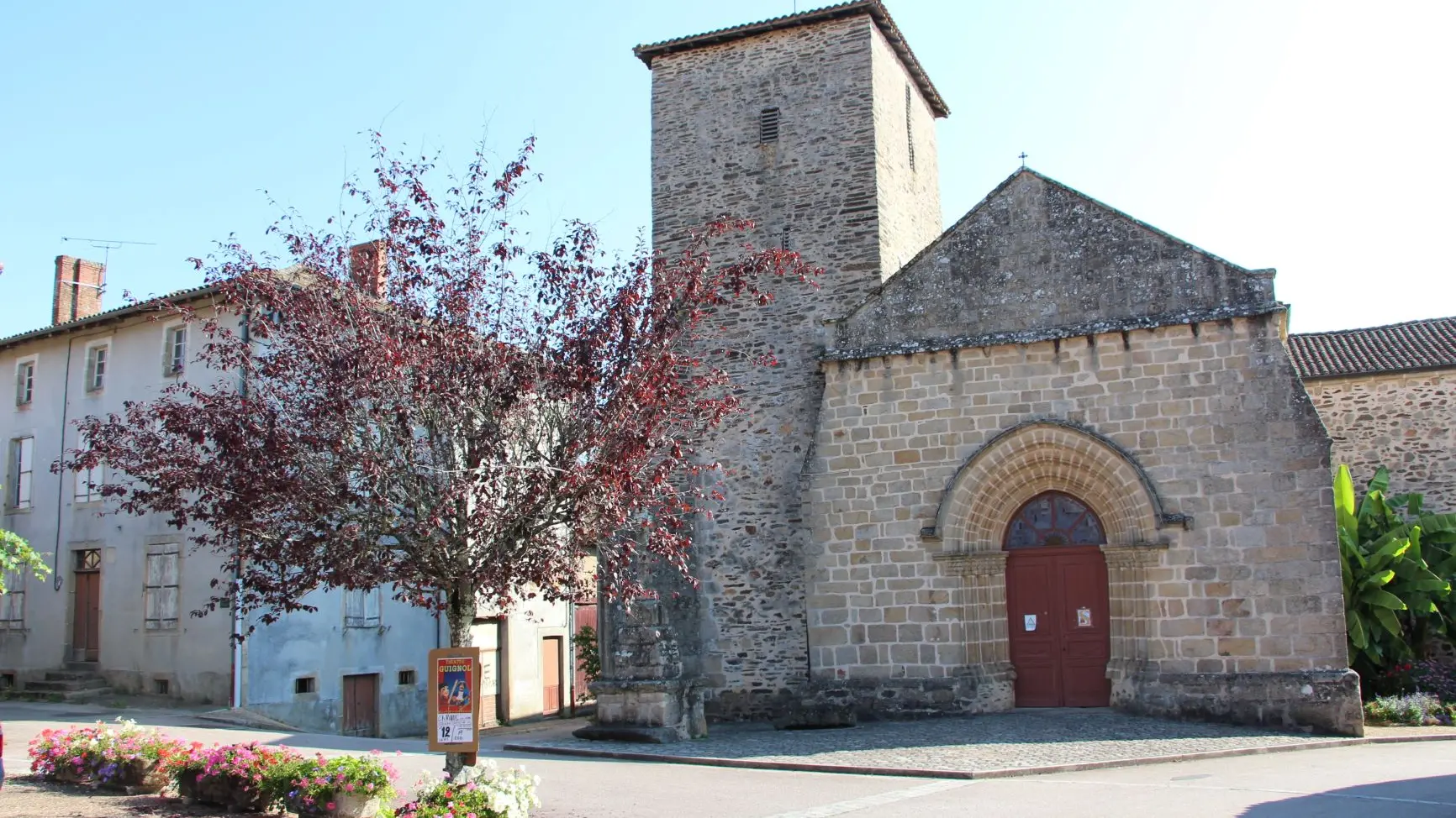 L'église Saint-Saturnin à  Chaillac-sur-Vienne_1