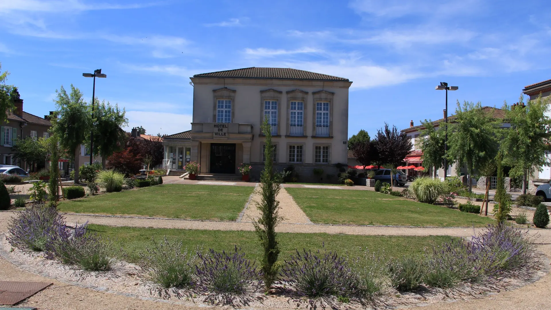 La mairie - Nouvel Oradour_1