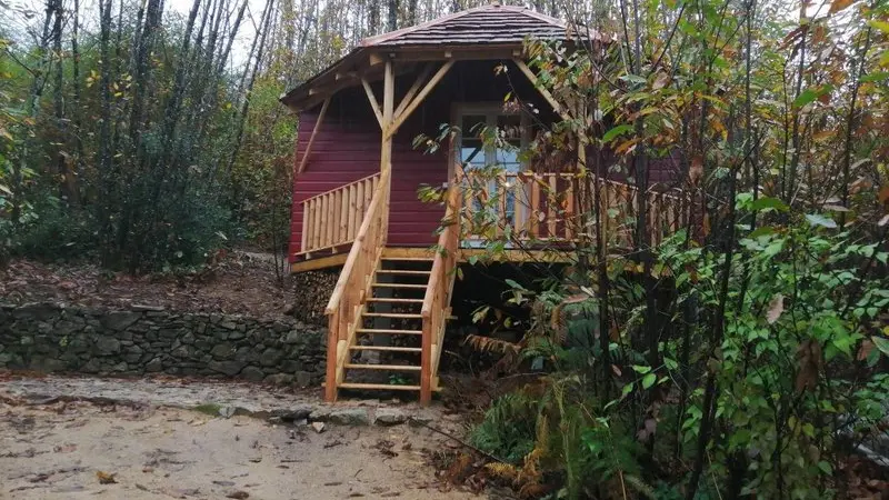 Cabane sur Pilotis les Bois de Saint Auvent_1