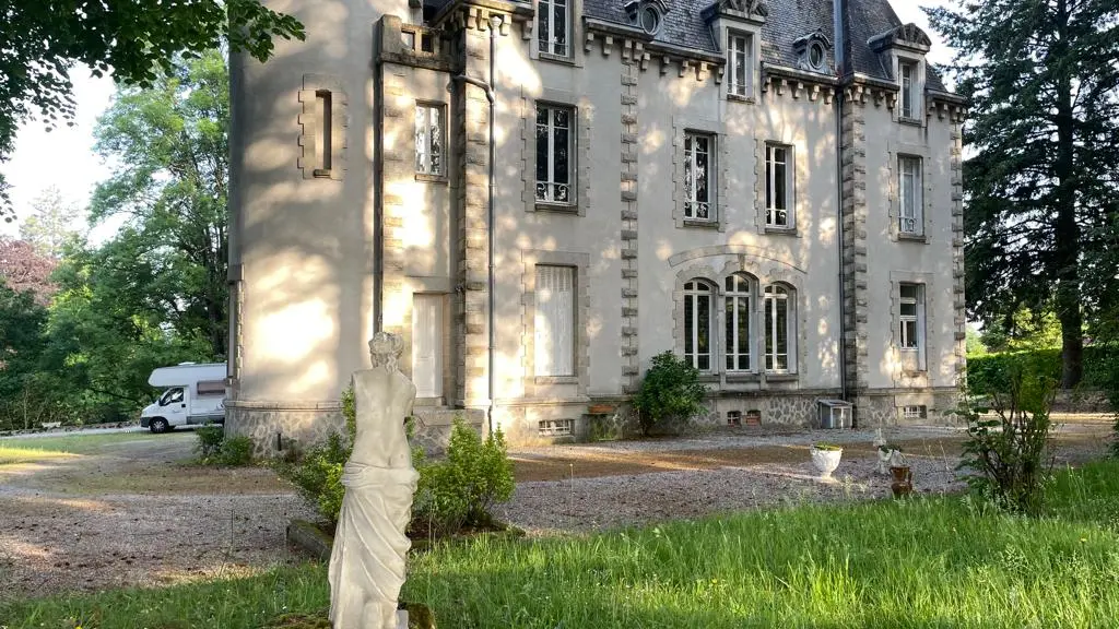 Chambre d'hôtes Château Maleplane_1