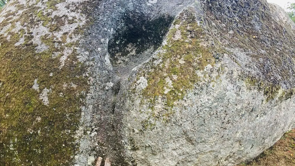 Le Puy des Roches, à Cheissoux_3