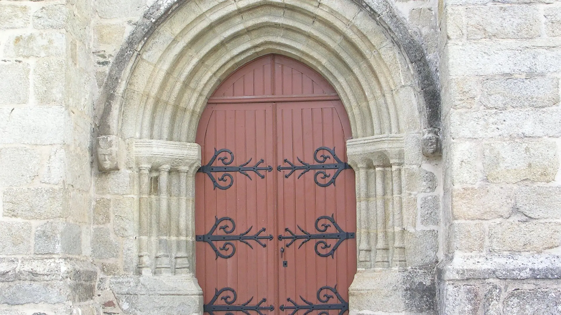 Eglise Saint Médard de Burgnac_1