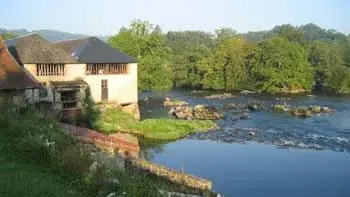 Moulins du Daumail - moulins à cailloux, émail et pâte à porcelaine_2