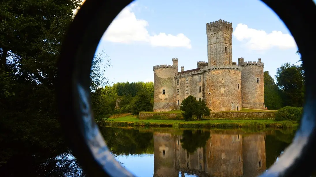 chateau-de-montbrun-dournazac