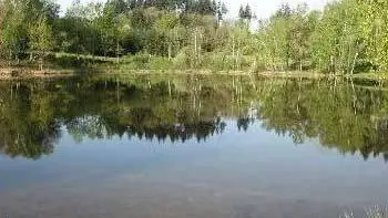 Etang de pêche 'Puychaumartin' à Château-Chervix