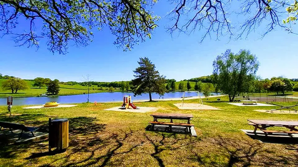 Plan d'eau de baignade de 