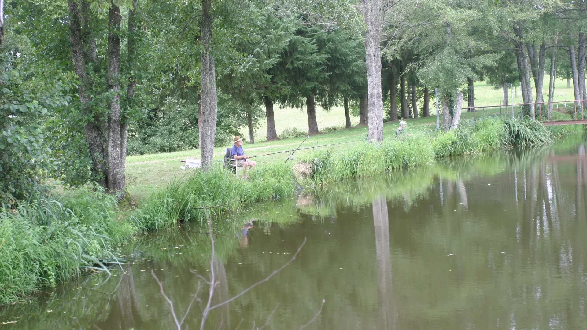 Etang de pêche de 'Montréal' à Saint Germain Les Belles_1