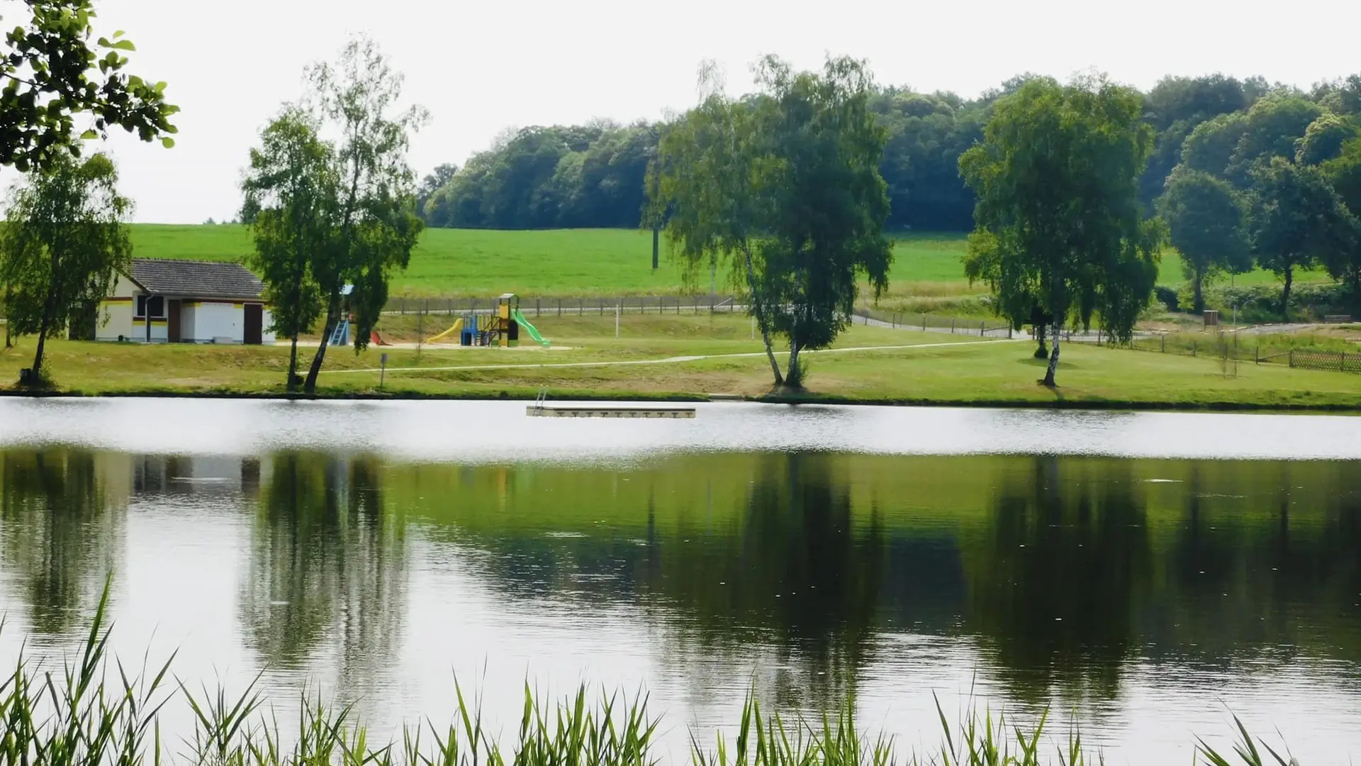 Etang de pêche 'Puychaumartin' à Château-Chervix