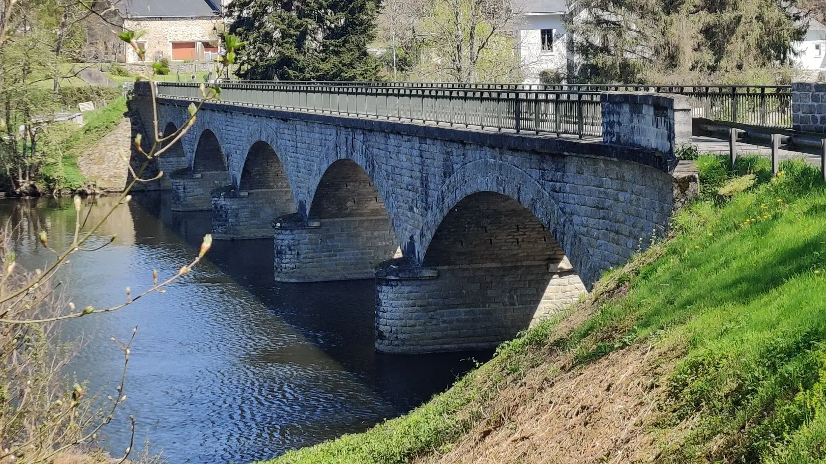 vélo_Pont_saint_brice_sur_vienne_poltourisme