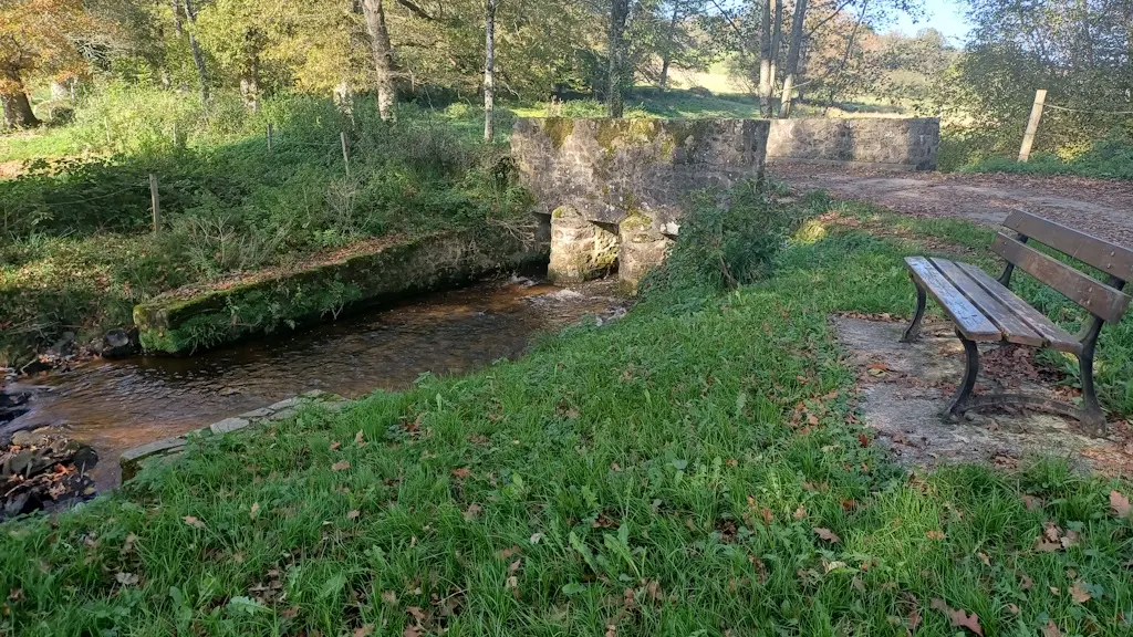 Aire pique-nique Saint-Jouvent