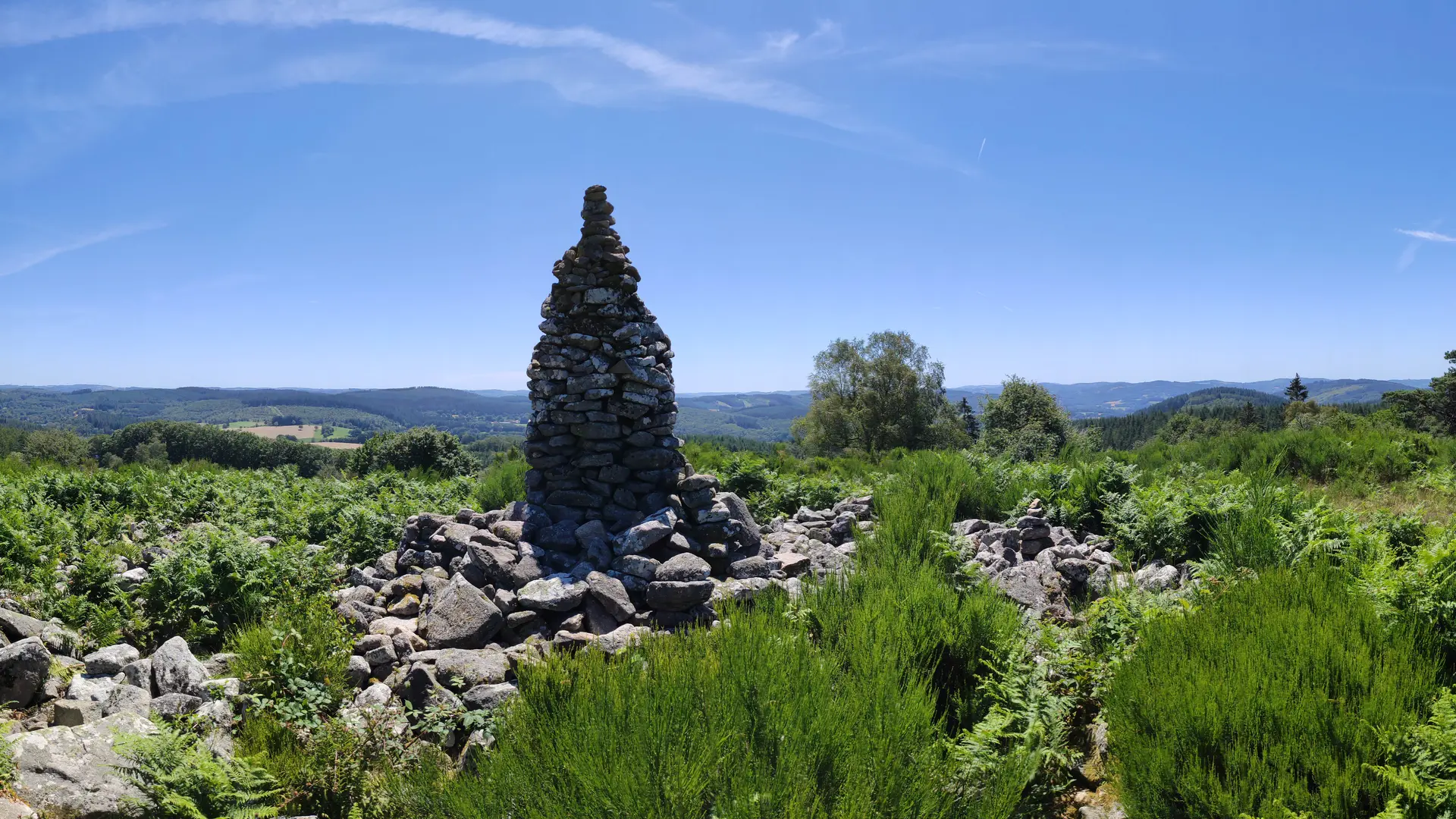 Beaumont-du-Lac - Autour du Bois de Crozat -