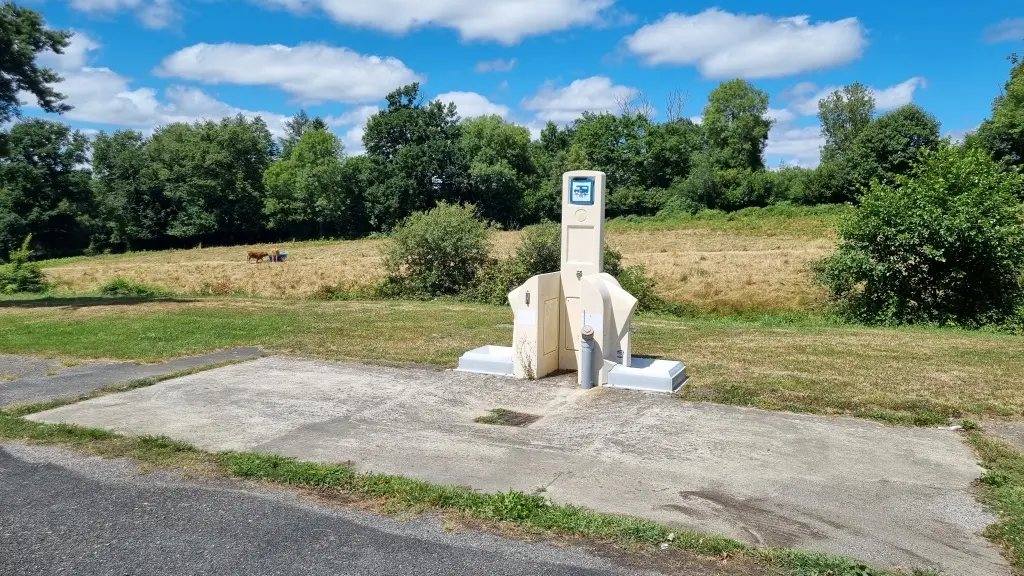 Borne de service - Lac de St Mathieu