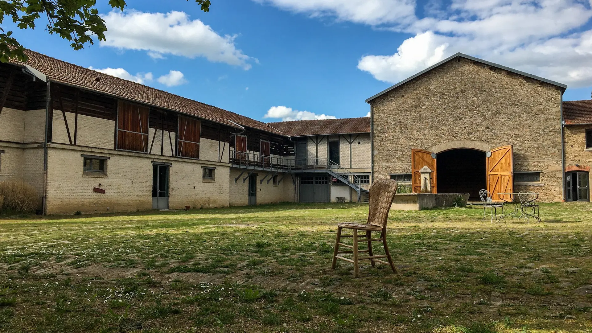 Ferme de Villefavard chaise